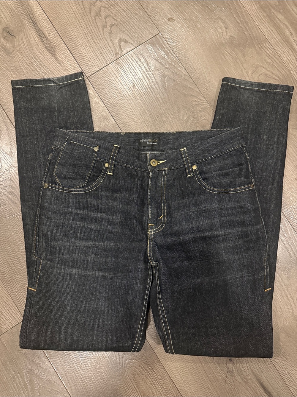 Levi's Women's Straight Leg Jeans Black 551 carrot